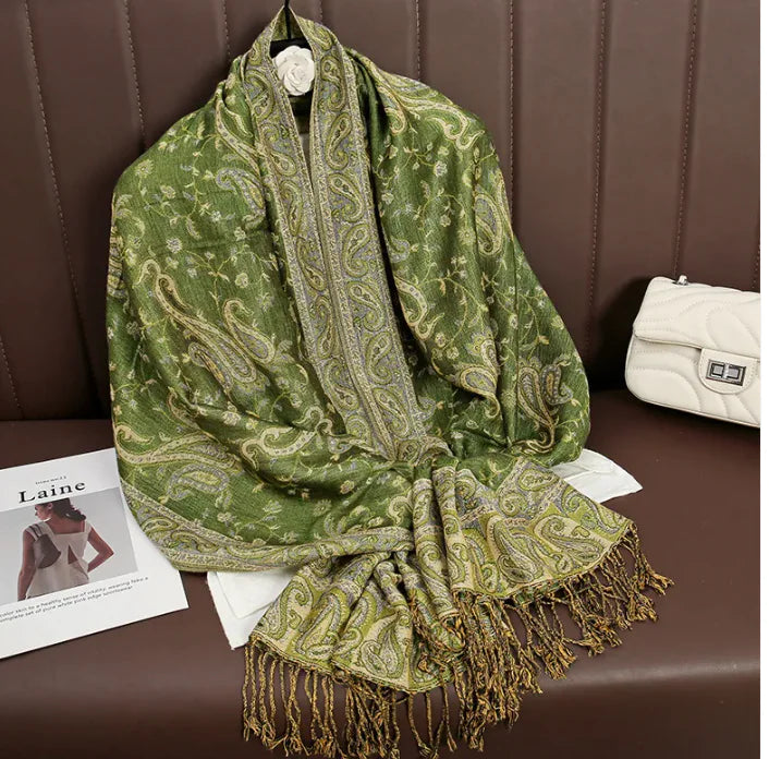 Luxury Cashmere Shawl – Women’s Printed Warm Winter Scarf (Soft & Elegant)