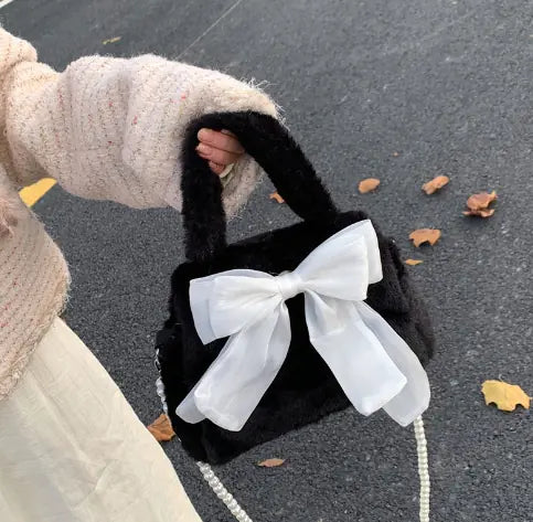 Faux Fur Bucket Bag for Women – Trendy Winter Shoulder Bag